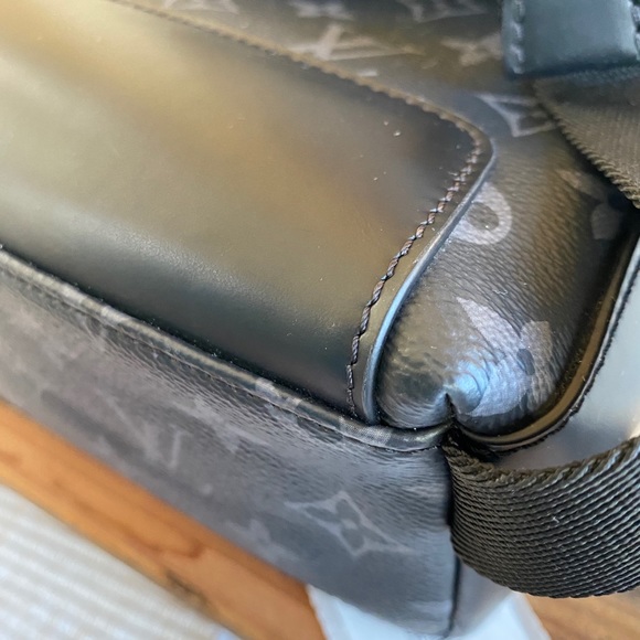 Louis Vuitton Messenger PM Eclipse - Picture 11 of 16